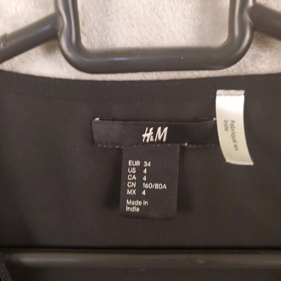 H&M High Low, Sheer Black, V neck shirt, Women's size 4 - Picture 7 of 11